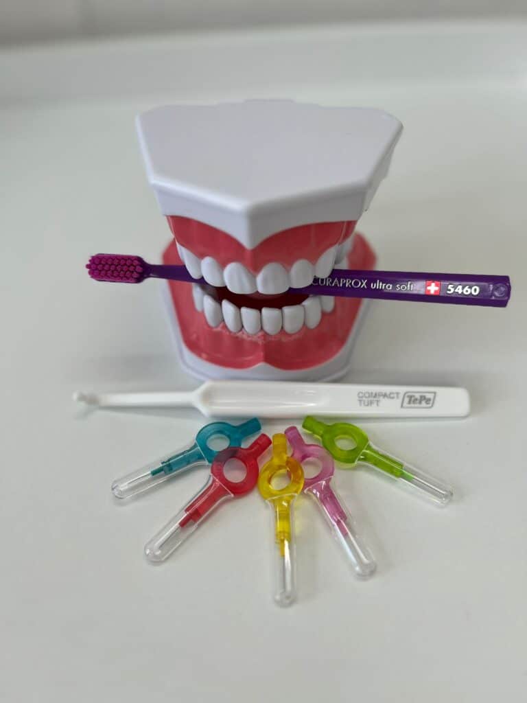 Pomůcky dentální hygieny